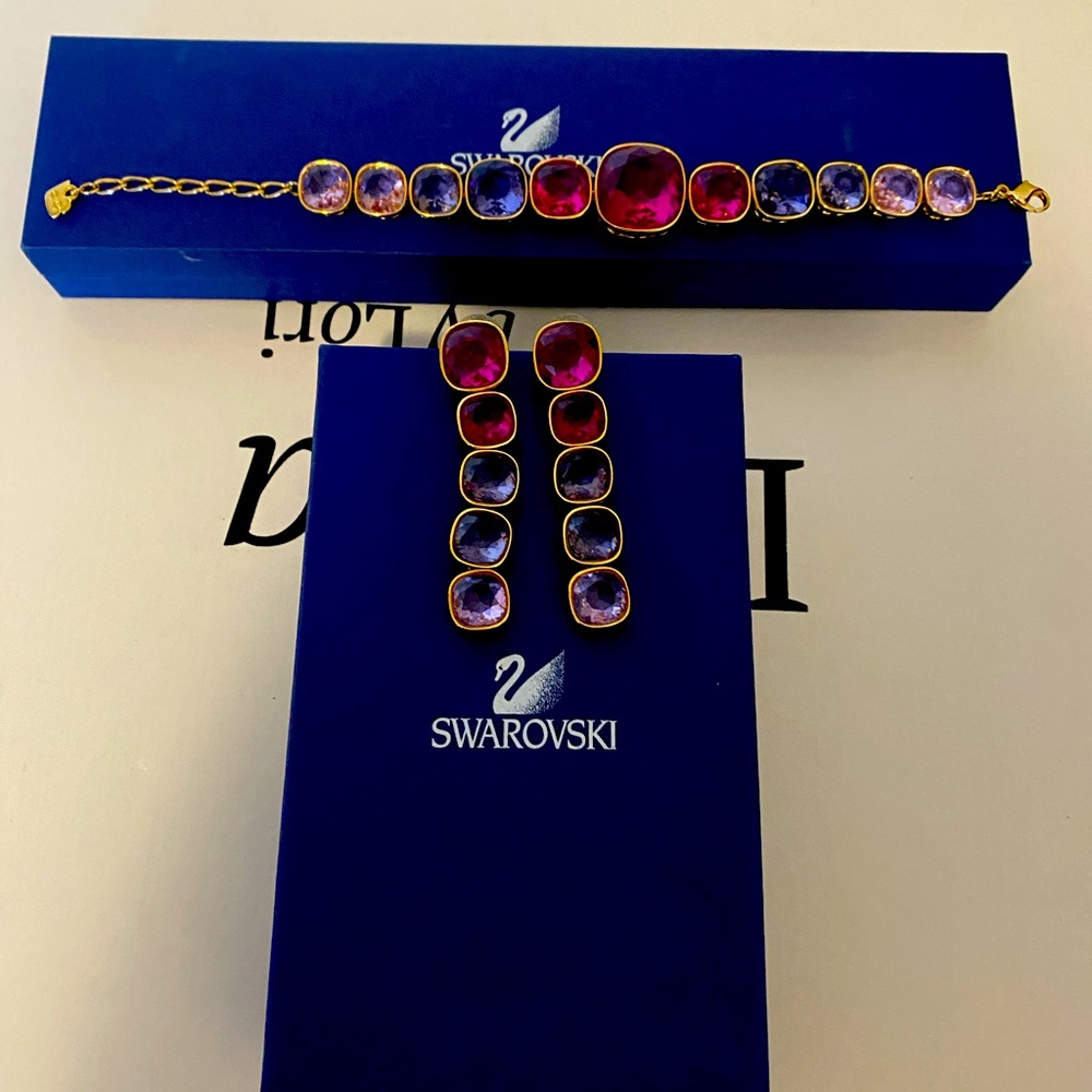 Swarovski Crystal set.Earrings & Bracelet